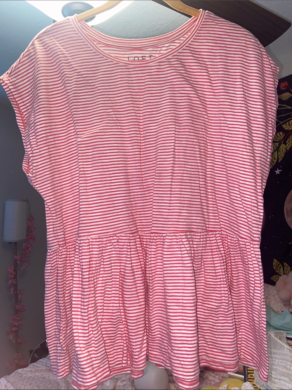 LOFT Pink and White Stripe Short Sleeve med babydoll comfy and cute Tee 💐